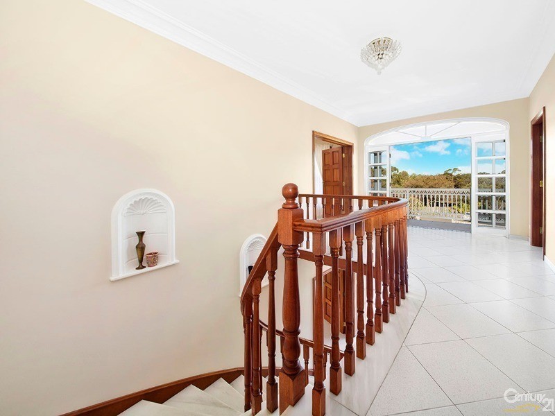17 Royal Oak Drive, Alfords Point NSW 2234