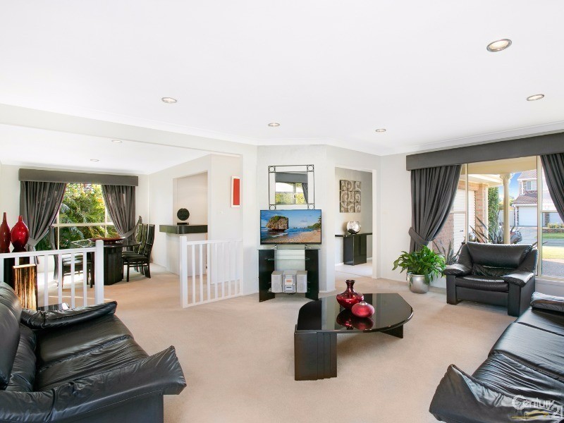 10 Gatenby Place, Barden Ridge NSW 2234