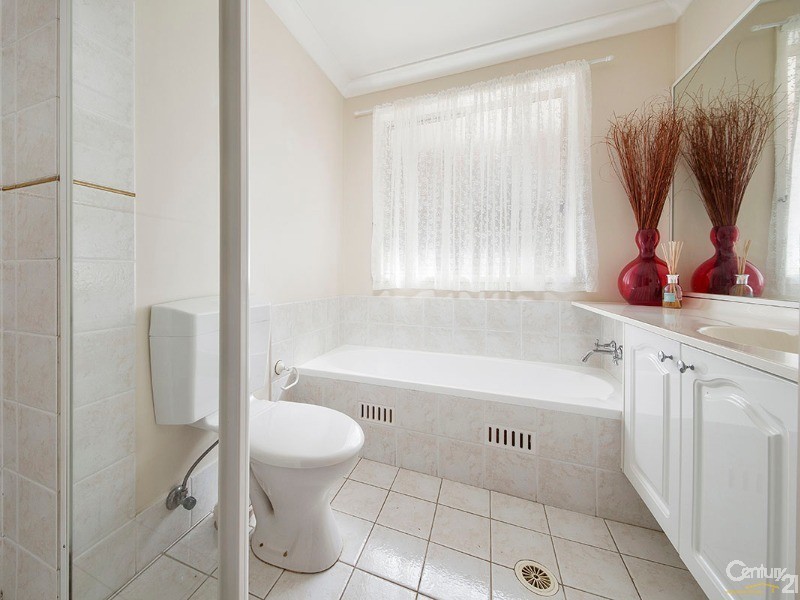 24 Batchelor Cl, Menai NSW 2234