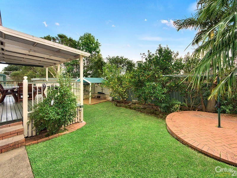 13 Waldo Crescent, Peakhurst NSW 2210
