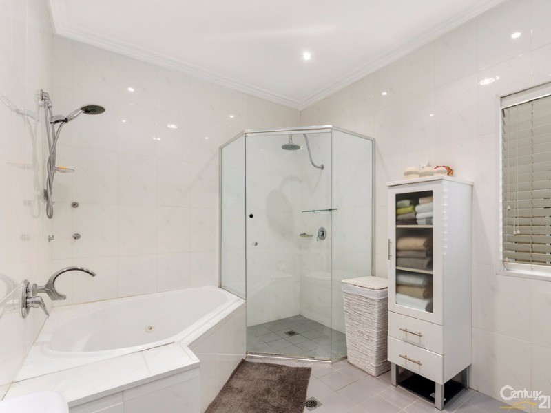 29 Eva Steet, Roselands NSW 2196