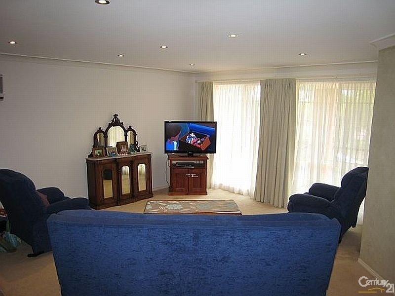 6 Emerson Place, Menai NSW 2234