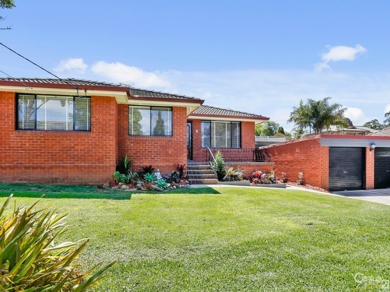 6 Samoa Avenue, Picnic Point NSW 2213
