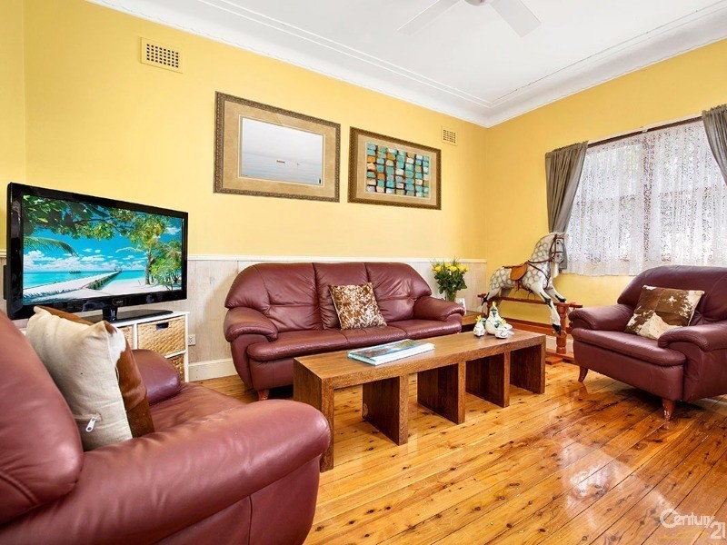 26 Richard Street, Panania NSW 2213