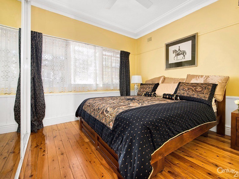 26 Richard Street, Panania NSW 2213