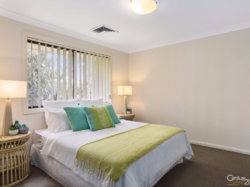 2/6-8 Bataan Close, Illawong NSW 2234