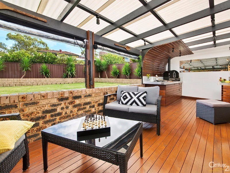 15 Reid Place, Illawong NSW 2234