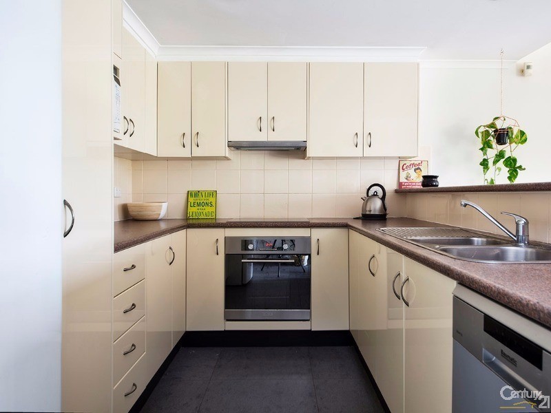 18/92-96 Allison Crescent, Menai NSW 2234