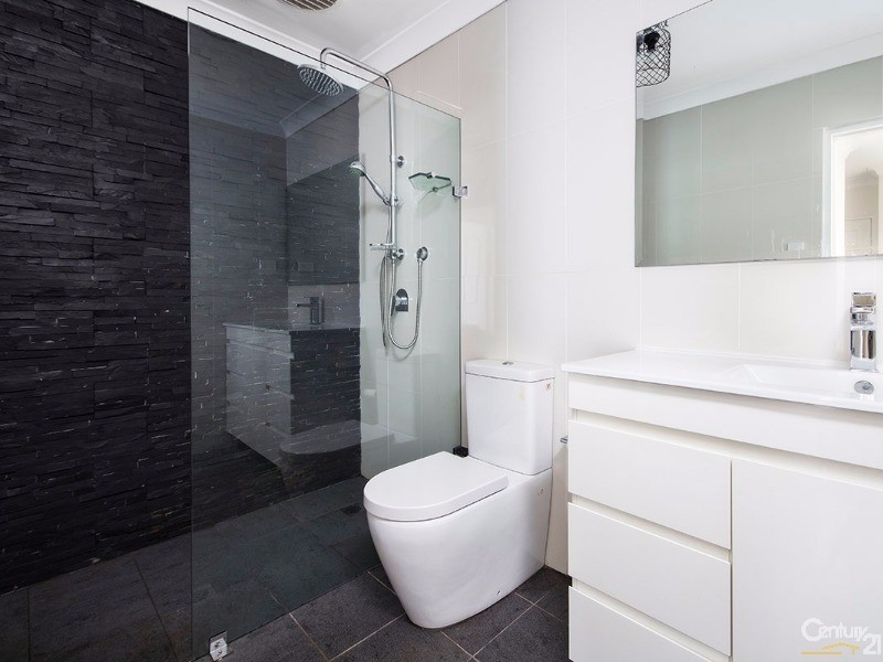 18/92-96 Allison Crescent, Menai NSW 2234