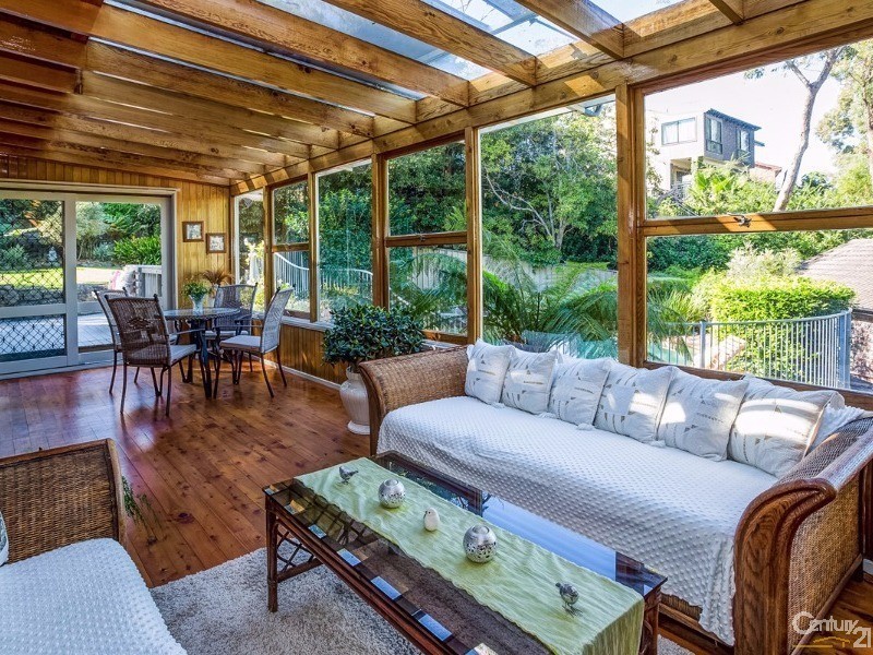 4 Huon Place, Illawong NSW 2234