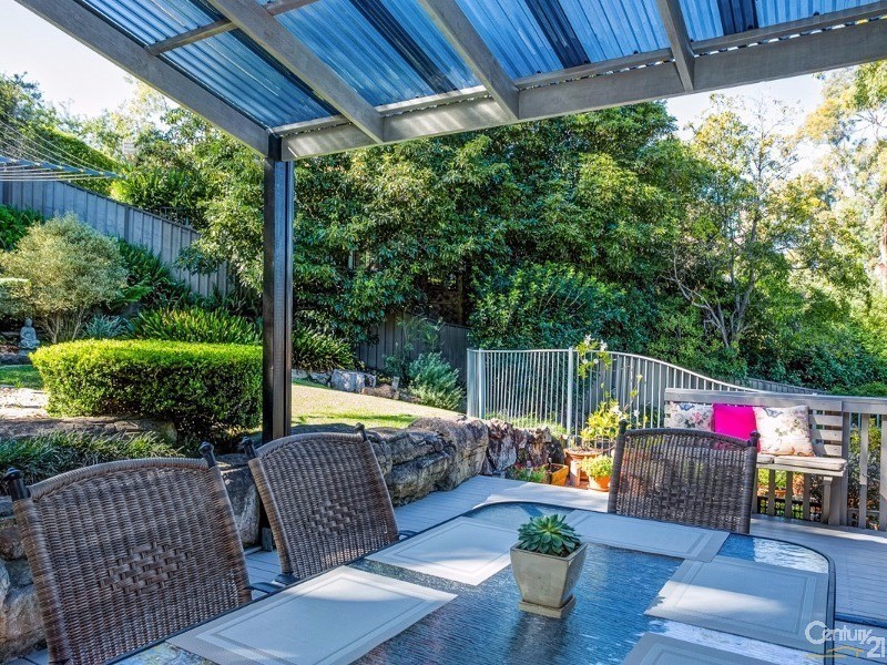 4 Huon Place, Illawong NSW 2234