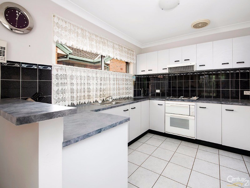 35 Blackthorn Circuit, Menai NSW 2234