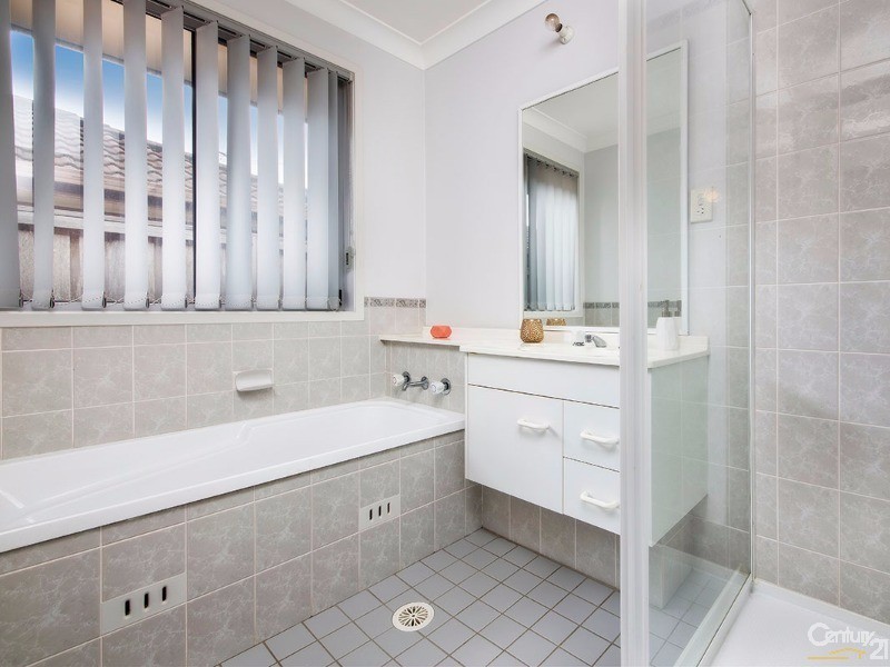 35 Blackthorn Circuit, Menai NSW 2234