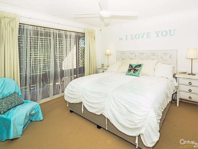 44 Hall Drive, Menai NSW 2234