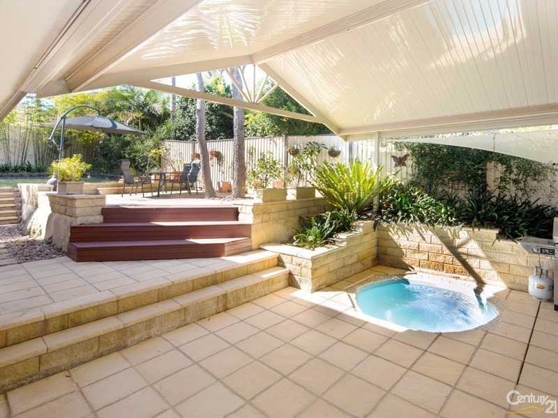 44 Hall Drive, Menai NSW 2234