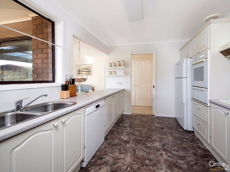 8 Goorgool Road, Bangor NSW 2234