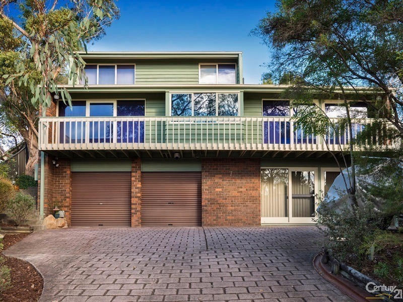 7 Benaud Close, Menai NSW 2234