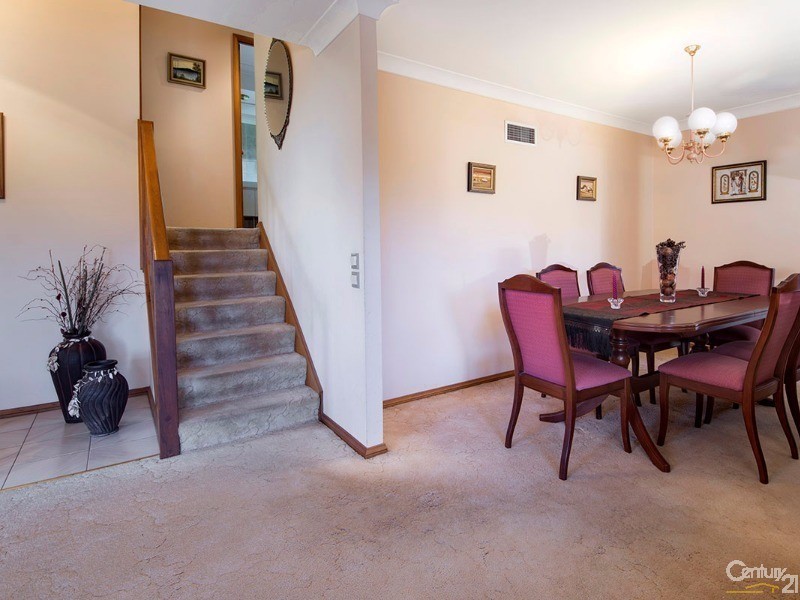 7 Benaud Close, Menai NSW 2234