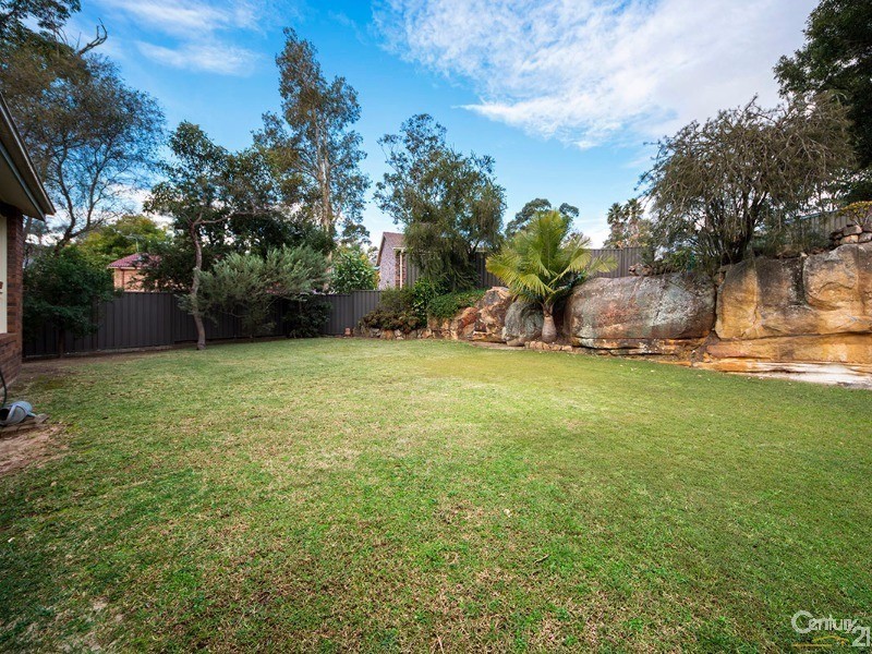 7 Benaud Close, Menai NSW 2234