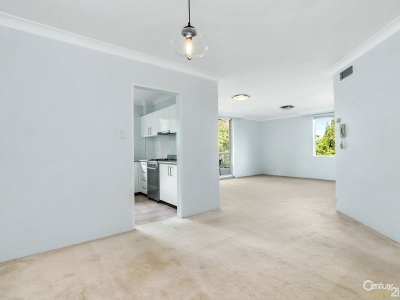 6/7 Mead Drive, Chipping Norton NSW 2170