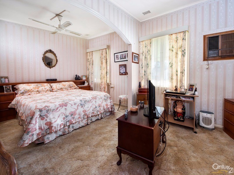 4 Charter Street, Sadleir NSW 2168