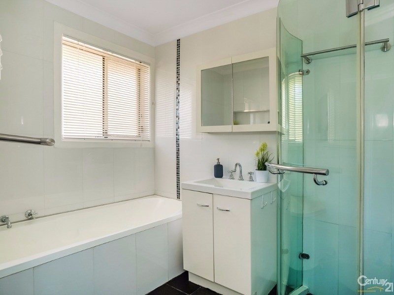 1 Court Place, Menai NSW 2234