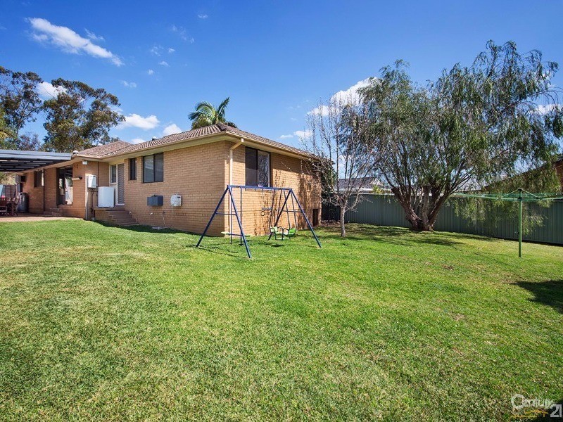 9 Paringa Place, Bangor NSW 2234