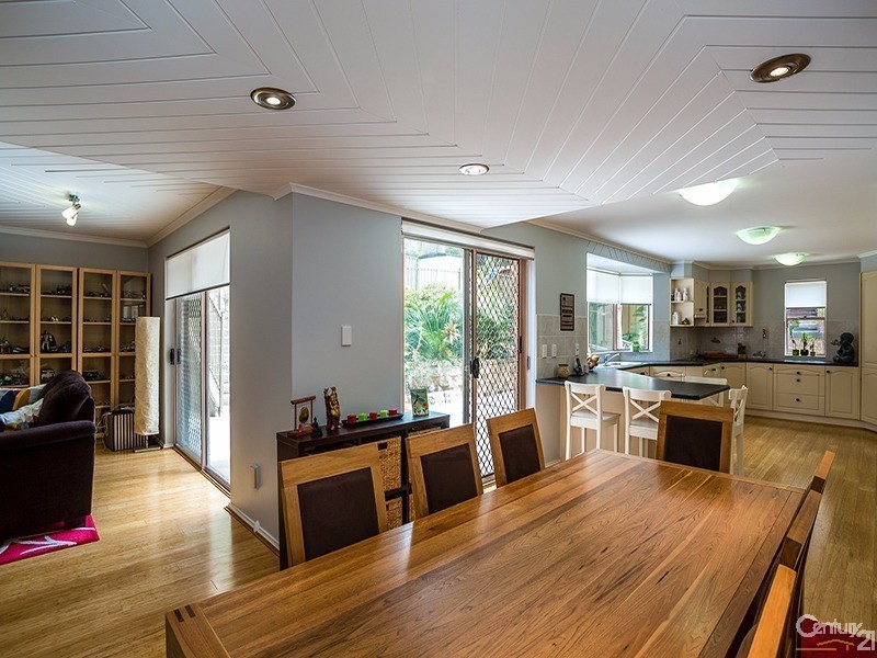 22 Goolagong Place, Menai NSW 2234