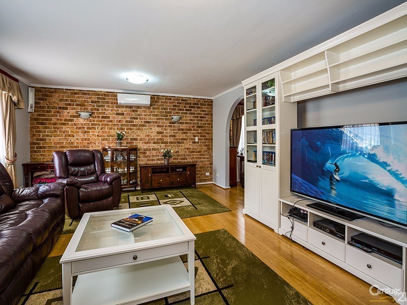 22 Goolagong Place, Menai NSW 2234