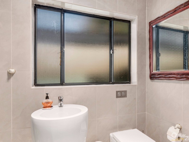 22 Baralga Crescent, Riverwood NSW 2210