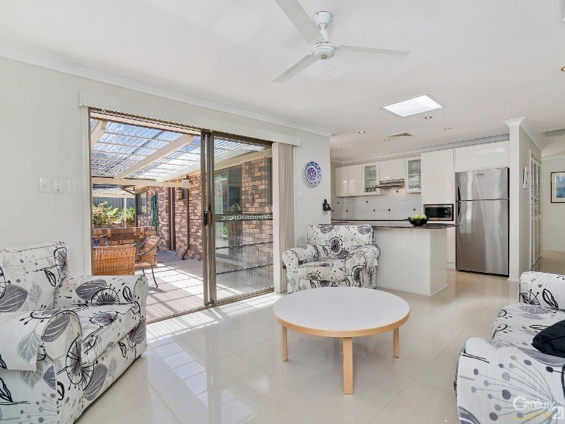 3 Talbot Close, Menai NSW 2234