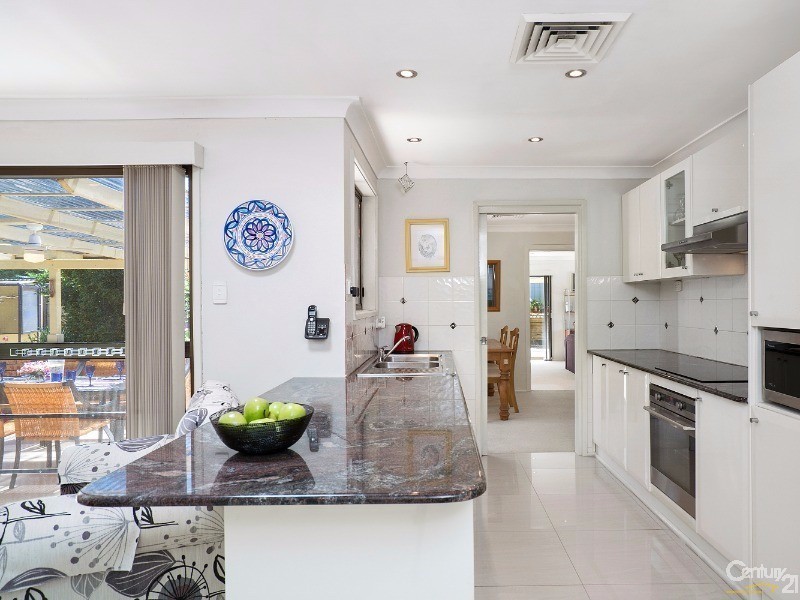 3 Talbot Close, Menai NSW 2234