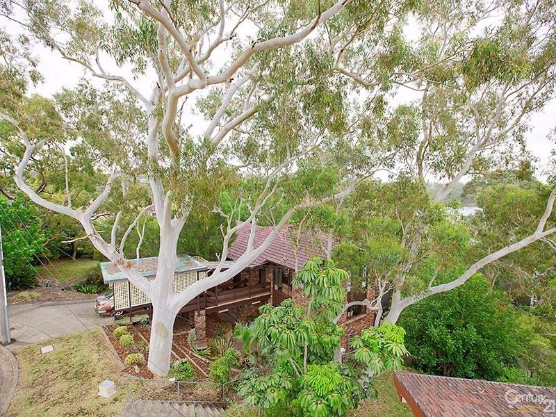 5 Charm Place, Peakhurst NSW 2210