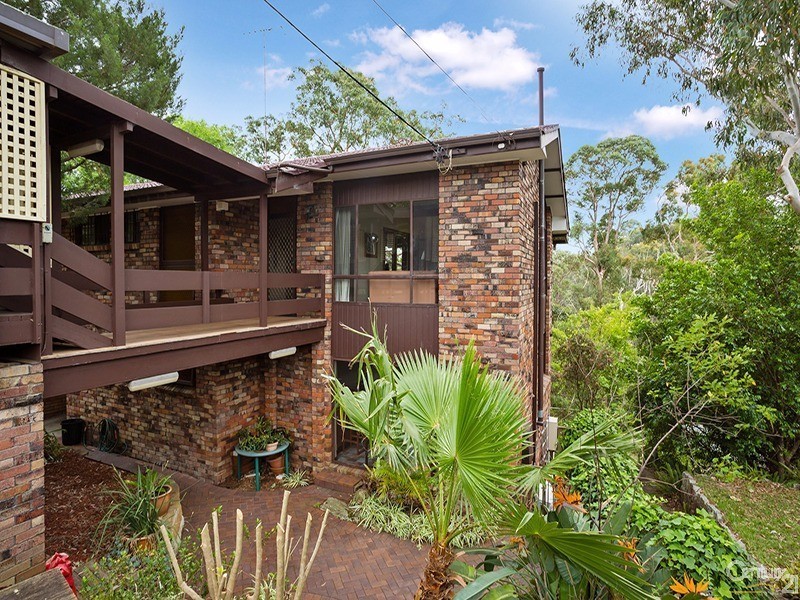 5 Charm Place, Peakhurst NSW 2210