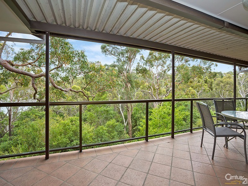 5 Charm Place, Peakhurst NSW 2210