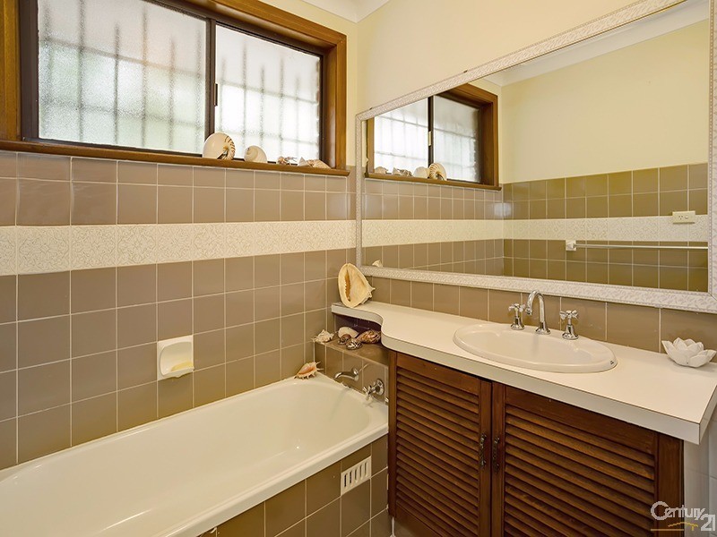 5 Charm Place, Peakhurst NSW 2210