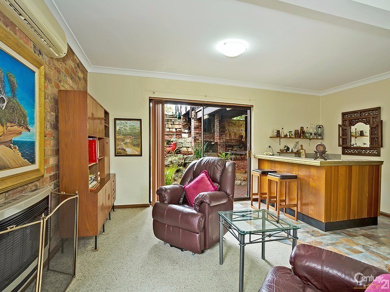 5 Charm Place, Peakhurst NSW 2210