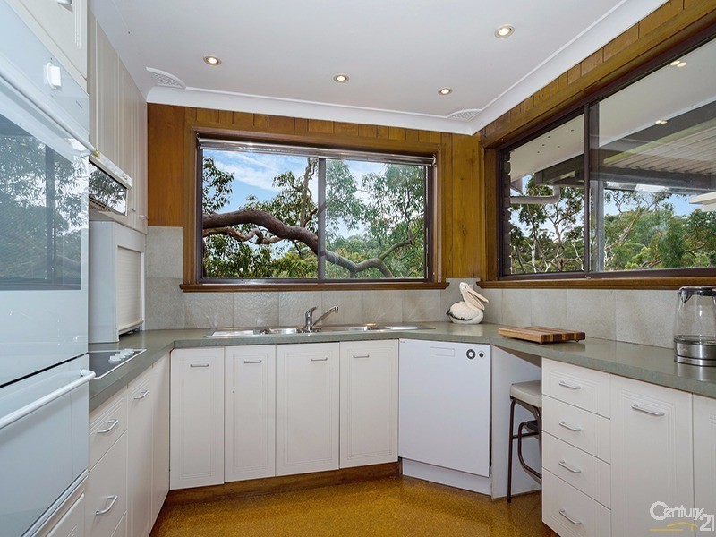 5 Charm Place, Peakhurst NSW 2210