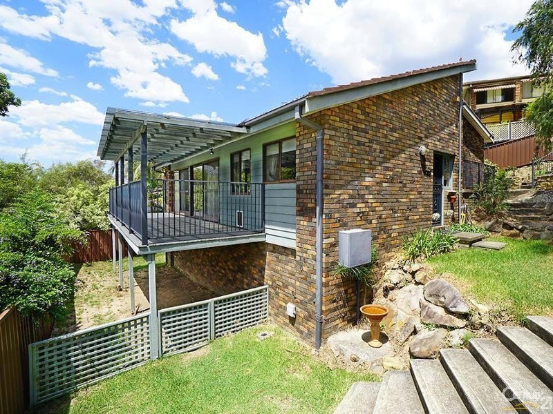 5 Belbowrie Close, Bangor NSW 2234