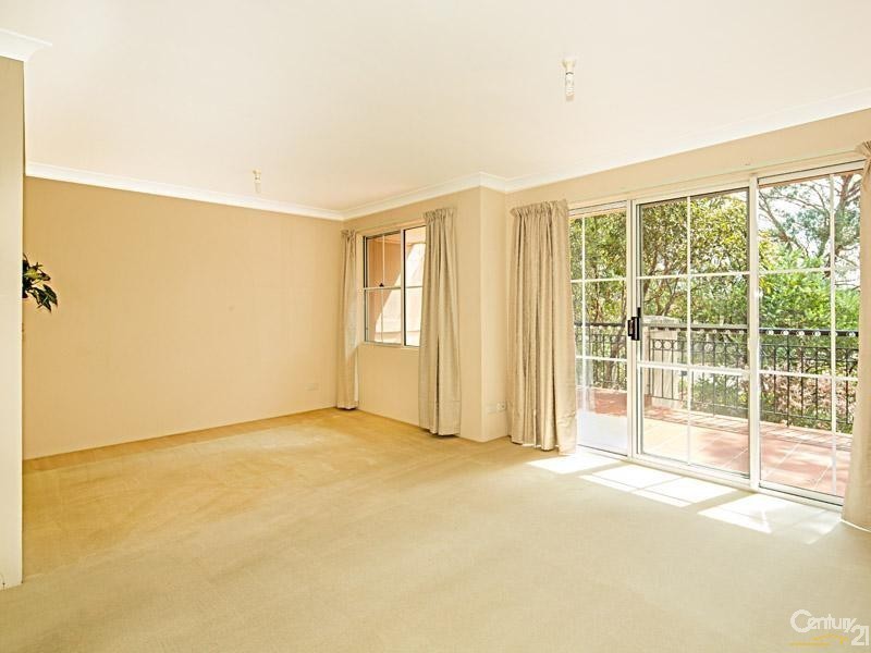 8/18 Daintree Way, Menai NSW 2234
