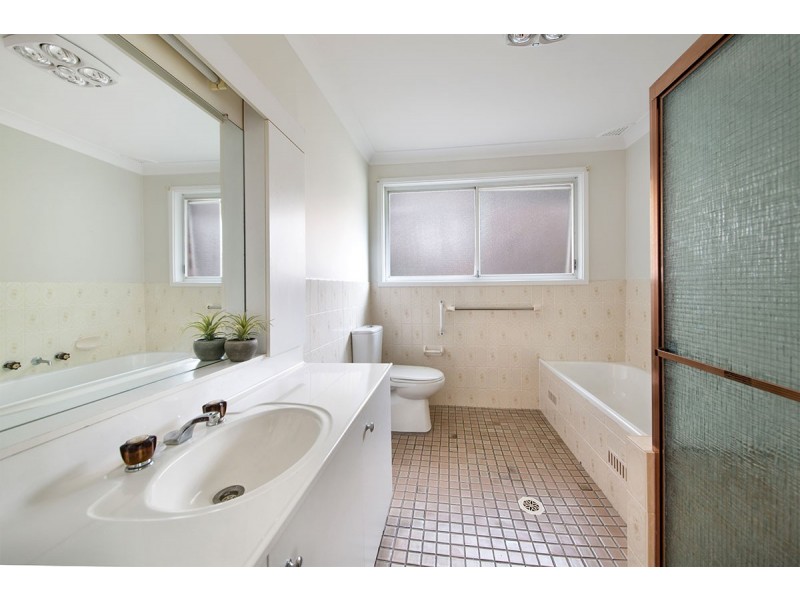 5 Dindima Place, Bangor NSW 2234