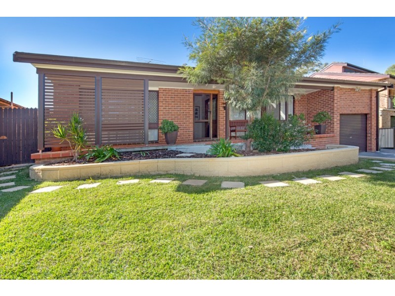 44 Hall Drive, Menai NSW 2234