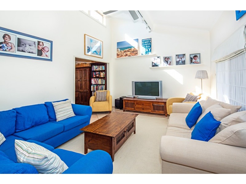 44 Hall Drive, Menai NSW 2234