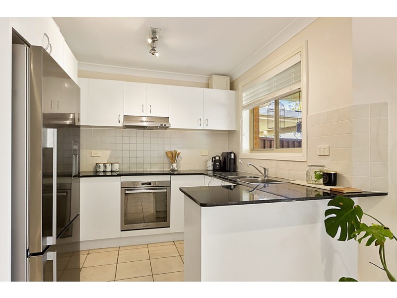 2/17 Rosewall Drive, Menai NSW 2234