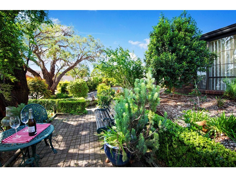 10 Black Close, Illawong NSW 2234