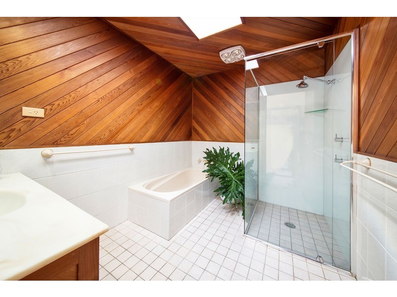 10 Charlton Place, Menai NSW 2234