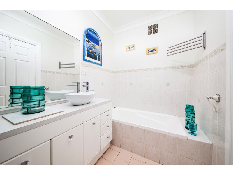 7/24 Arnold Place, Menai NSW 2234