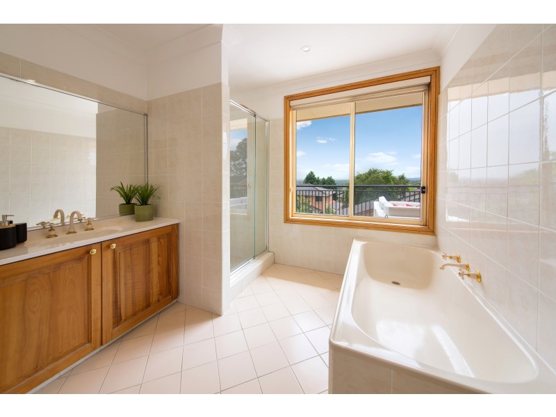 32  Elkhorn Place, Alfords Point NSW 2234