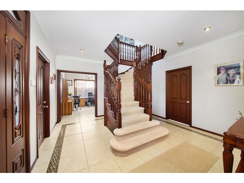 9 Jacobs Close, Menai NSW 2234