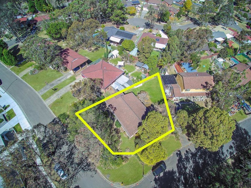 1 Bromwich Place, Menai NSW 2234